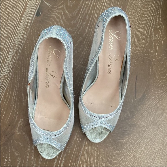 Elegant Silver Women's Heels - Picture 2 of 3